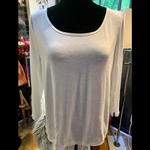 Zenana Outfitters white T-shirt